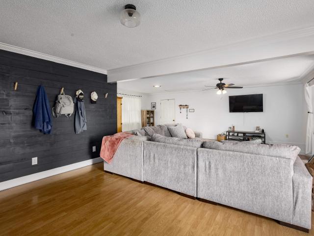 703 Grand Ave