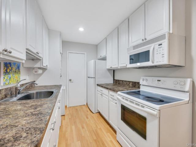 703 Drew Drive D7