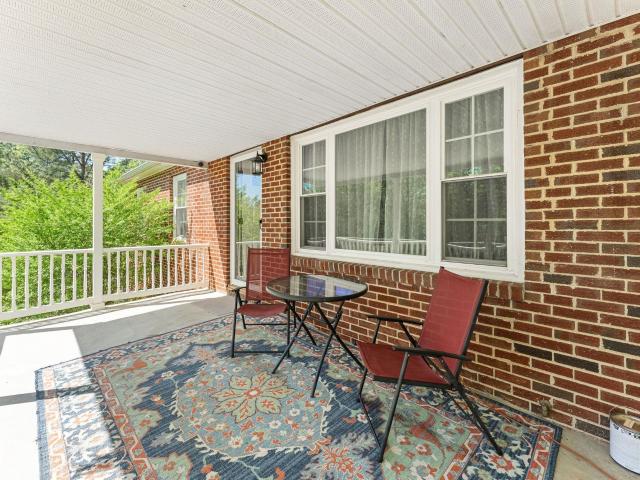 703 oak creek rd