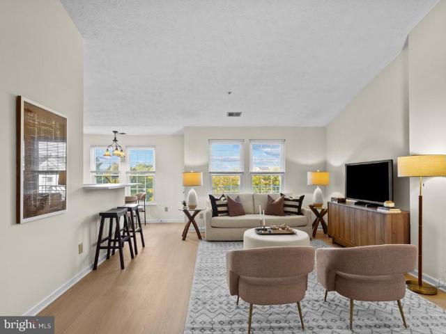 703 Orchard Overlook # 304