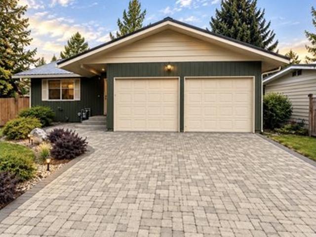 703 Miller Dr, La Grande, OR 97850
