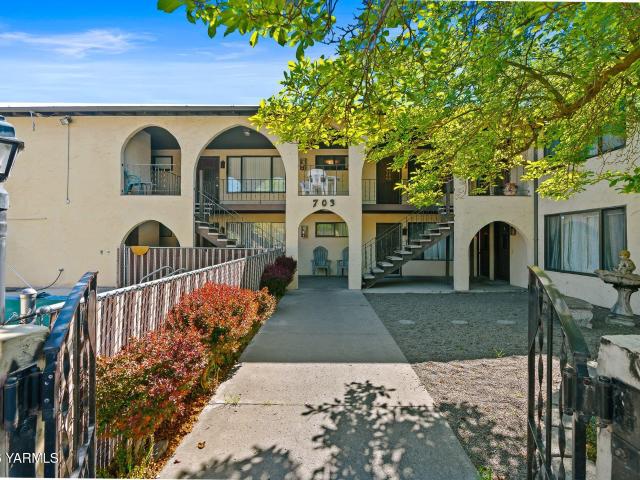 703 S 38th Ave, Unit 8, Yakima, WA 98902 | MLS #26 1232