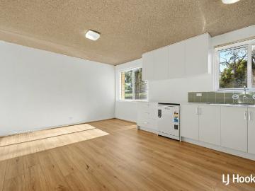Curtin, Weston Creek, Yass Valley, Victoria