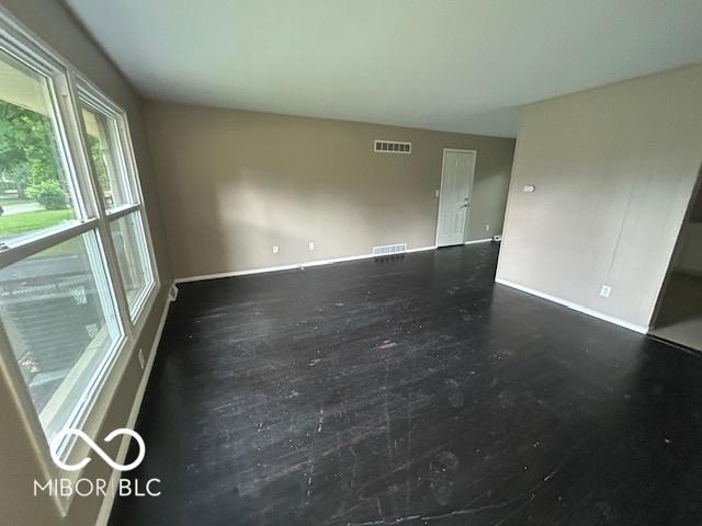 7045 Buick Dr, Indianapolis, IN 46214 | MLS #22095