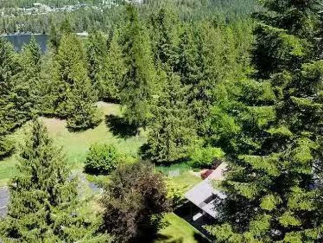 7047 Harrop Procter Road, Harrop, BC, V1L 6R3 house for sale.