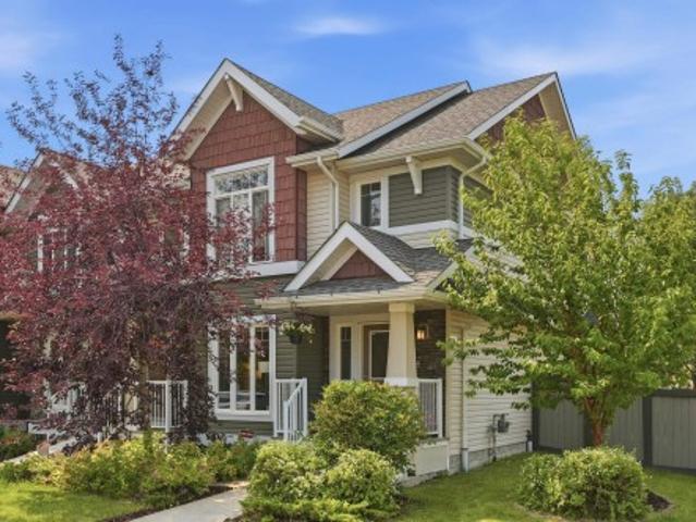704 176 Street Sw, Edmonton, AB, T6W 2G7 house for sale | Listing ID E4500 | Royal LePage