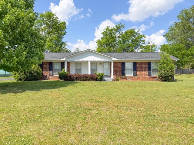 704 1st St, Lawrenceburg, TN 38464 | MLS #3180