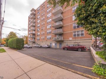 704 712 N Broad St # 1D