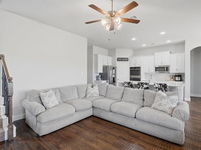 704 Cactus Creek, Godley, TX 76044 | MLS #21218