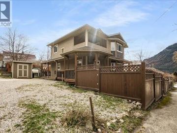 704 Fell Street, Nelson, BC, V1L 3M9 house for sale | Listing ID 10382 | Royal LePage
