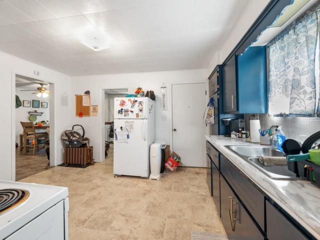 704 w picnic street