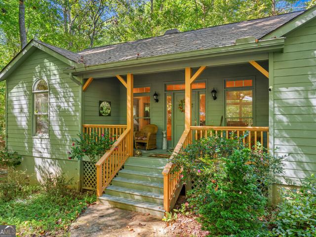 704 Woodland