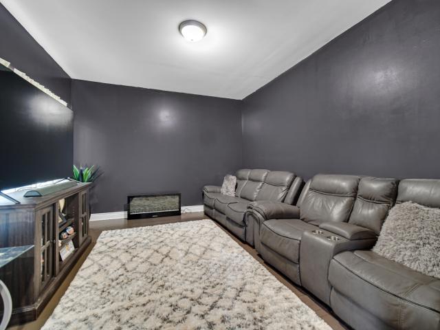 704 Willow Court