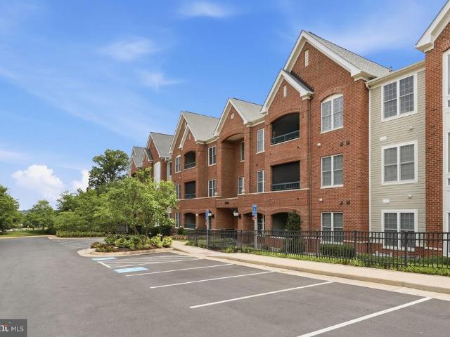 7055 Heritage Hunt Drive # 111