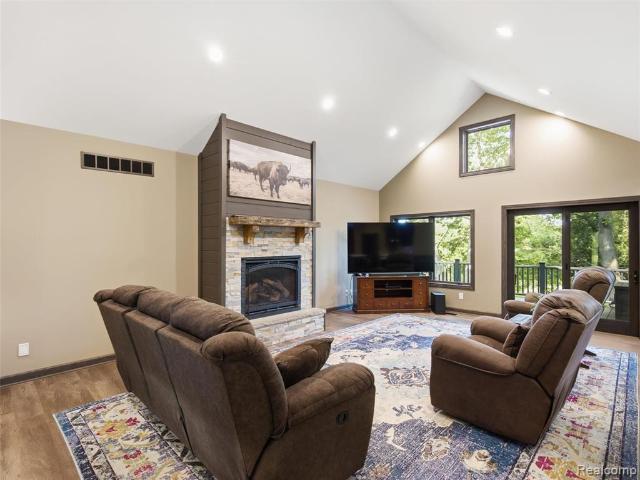 7055 Randall Drive