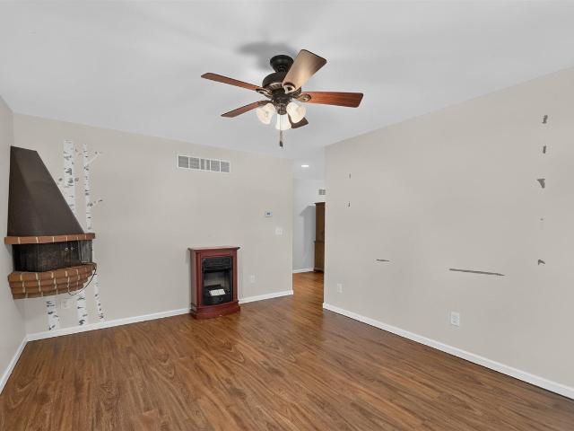 7057 Shoreline Drive