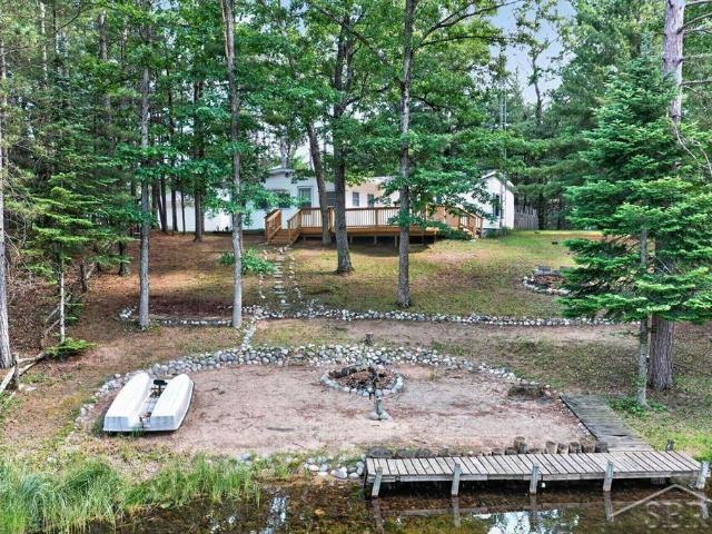 7059 Chain Lake Drive