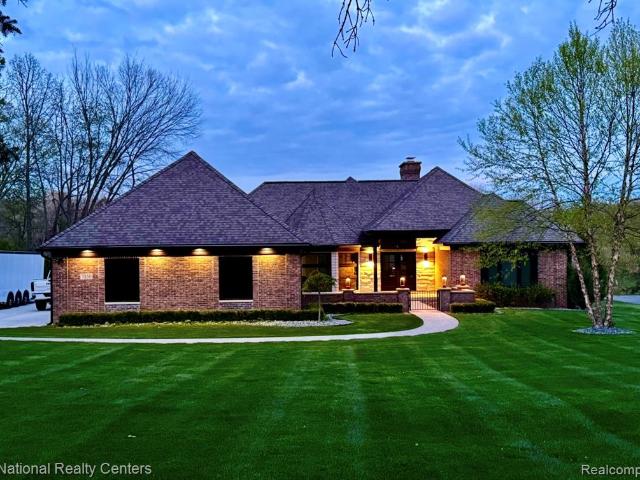 7050 Lake Shannon Court
