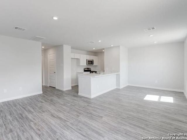 705 Cadena Loop