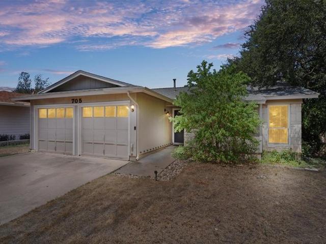 705 Chestnut Xing, Cedar Park, TX 78613