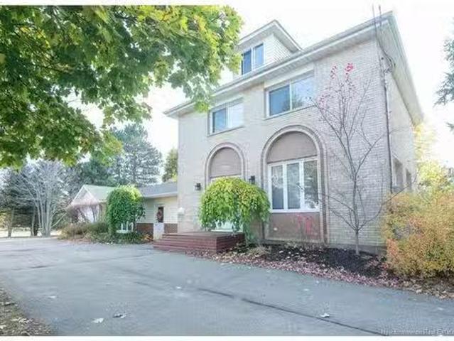 705 Amirault St, Dieppe, NB, E1A 1E9 house for sale Listing.