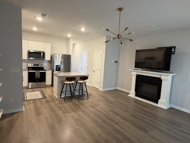705 Dallas Dr