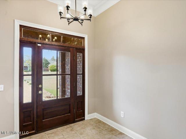 705 Huntington Cove