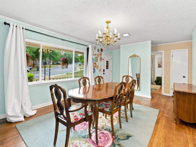 705 Oakwood Drive