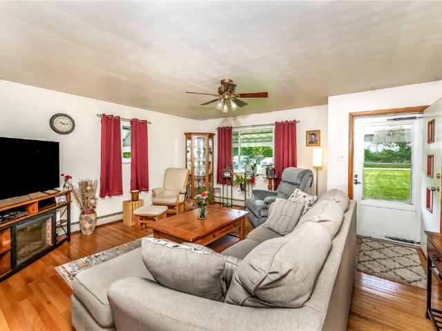 705 Long Rd