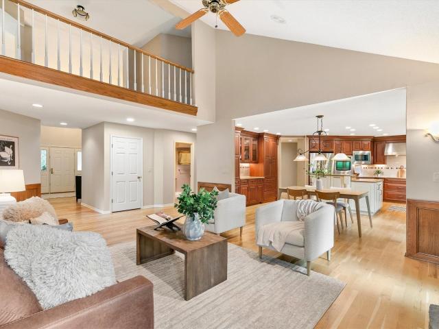 705 S 25th Court