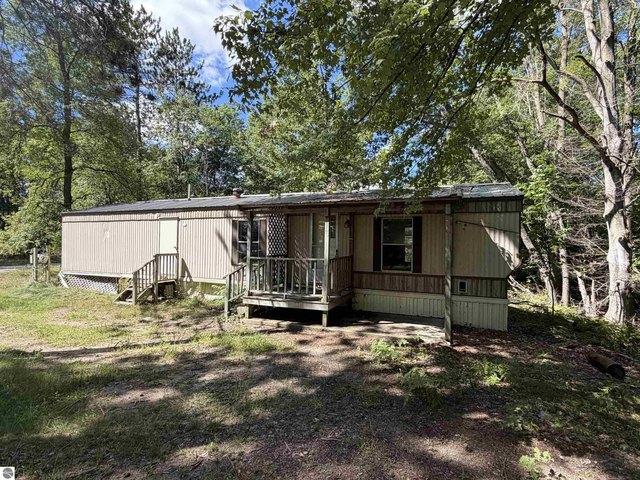 705 Pine St, Bellaire, MI 49615