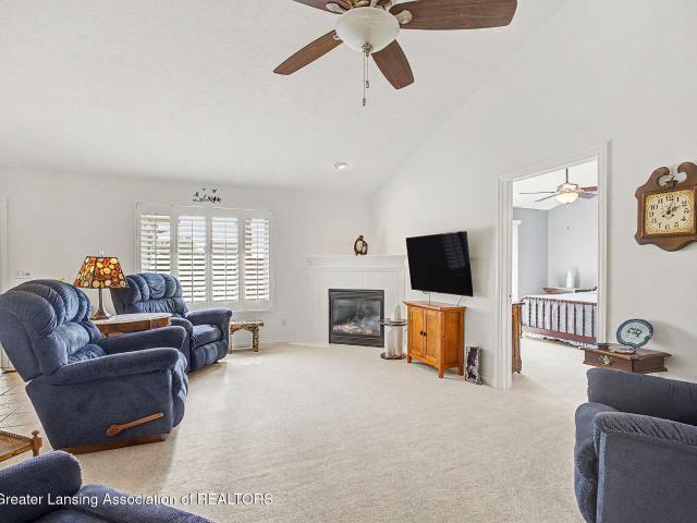 705 Treetop Trail