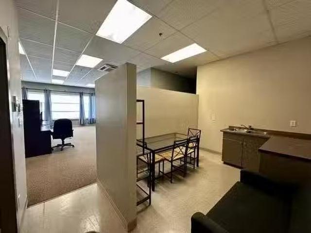 705B 30711 Simpson Road, Abbotsford, BC, V2T 6C7 commercial.