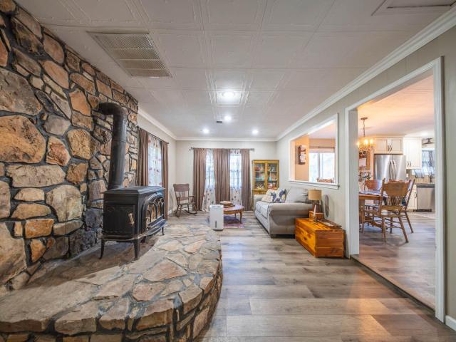 7061 County Road 9580