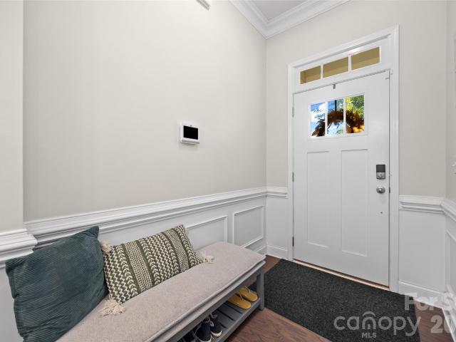 7063 Chrysanthemum Road