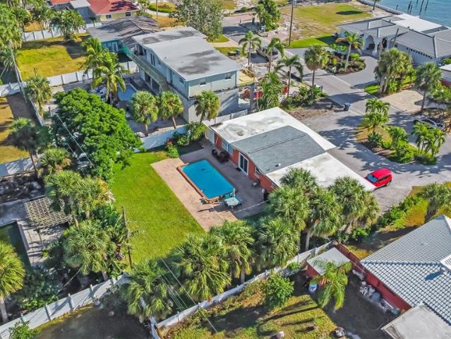 7063 Shore Dr S, St. Petersburg, FL 33707 | MLS #TB8445