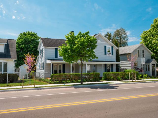 706 Forest Avenue