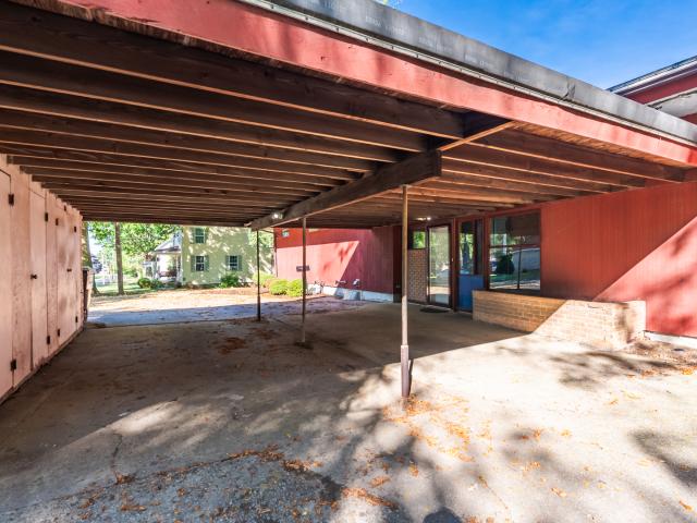 706 N 4th Street
