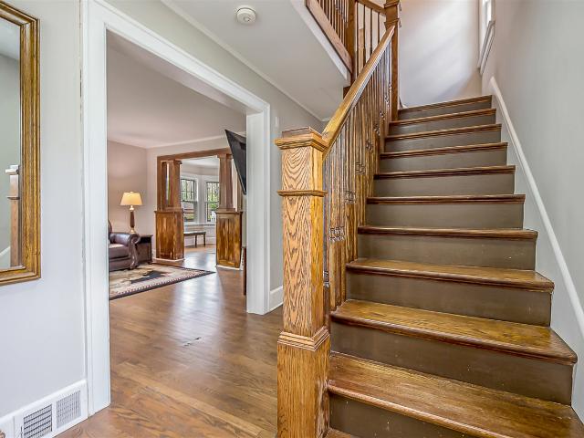 706 S 7th Street