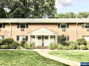 706 Washington Drive, Ramsey, US, NJ