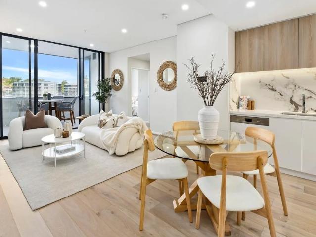 706a/8 Oaks Avenue, Dee Why