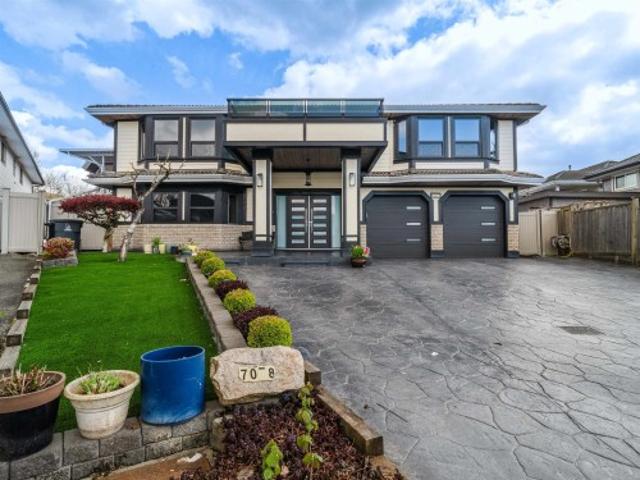 7078 A Street, Surrey, BC, V3W 6G3 house for sale | Listing ID R3143 | Royal LePage