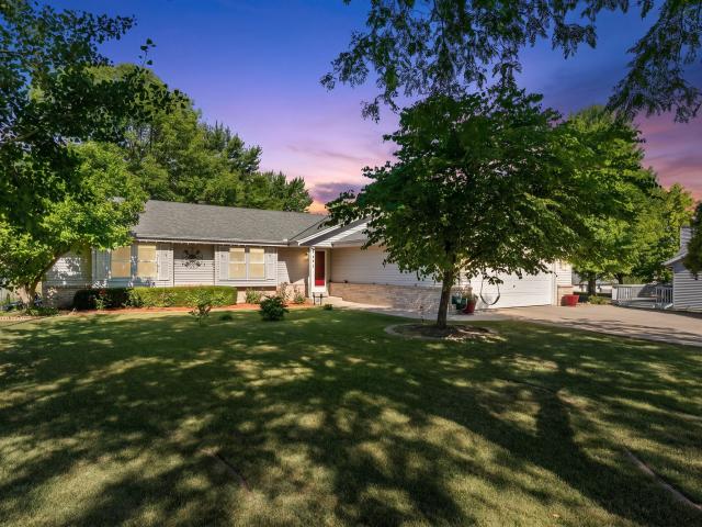 7071 S Cypress Ct