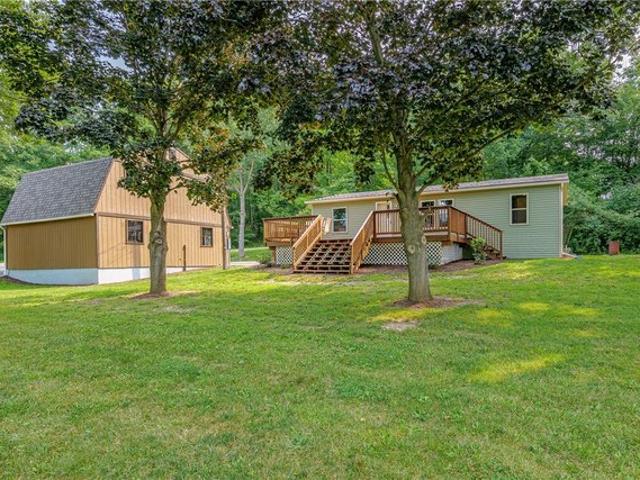 7071 Tilton Rd, Bloomfield, NY 14469