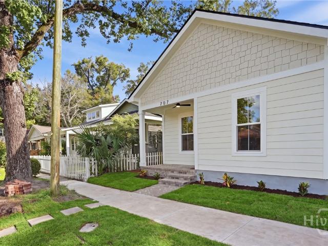 707 E 32nd Street
