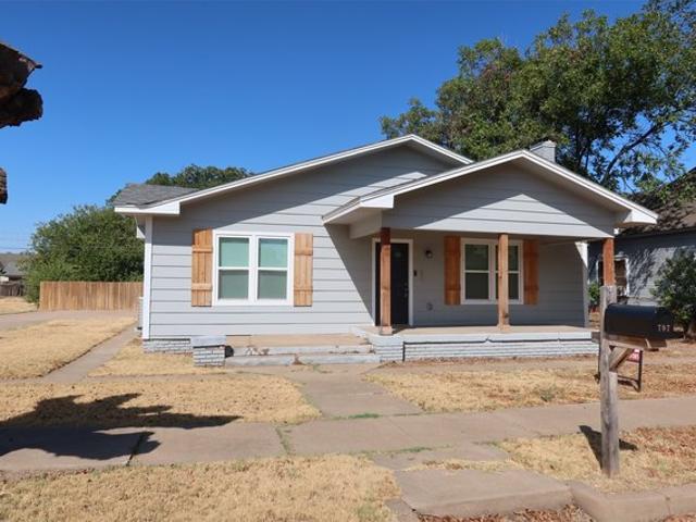 707 N Foley St, Seymour, TX 76380
