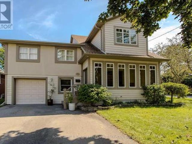 707 Ross Street, Burlington, ON, L7S 1S3 house for sale | Listing ID W13811 | Royal LePage