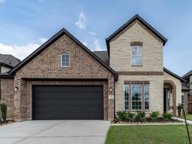 707 Western Holly Dr, League City, TX 77573