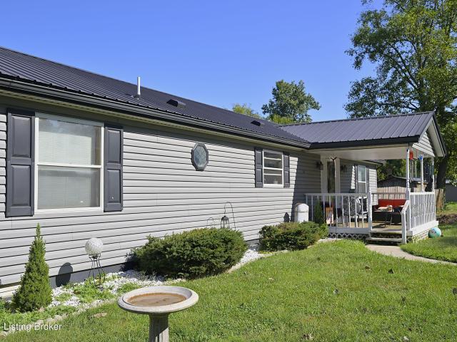 707A Main St