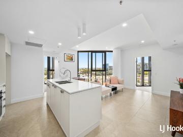 Canberra, Australian Capital Territory, Yass Valley, Victoria